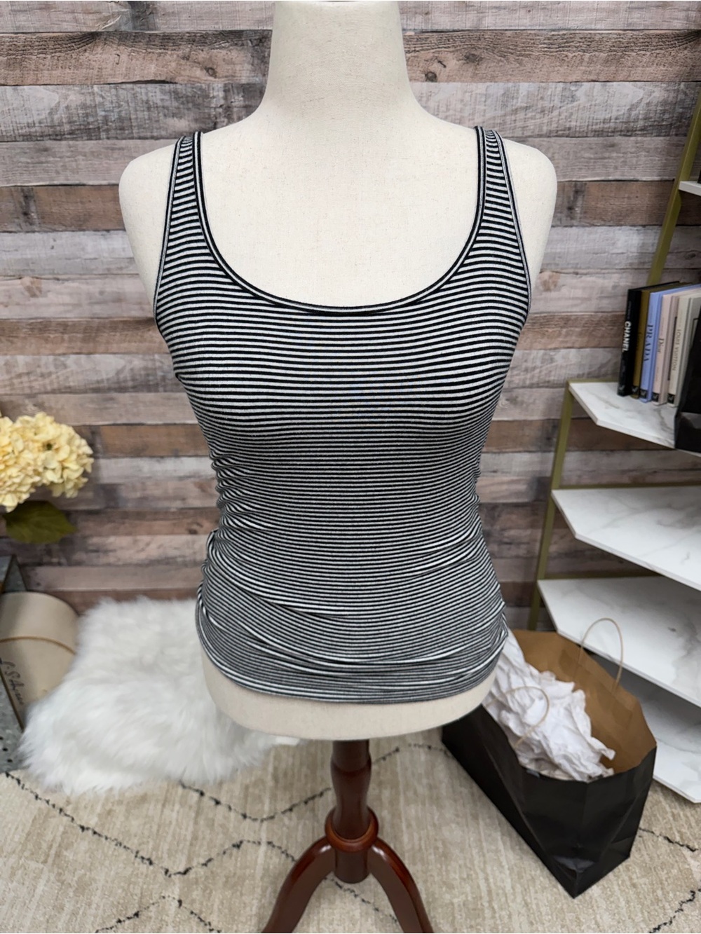 Lord & Taylor Black and White Striped Tank M